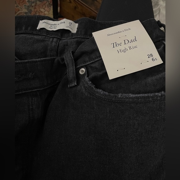 Abercrombie & Fitch Denim - NWT Abercrombie Curve The Dad High Rise Straight leg black jeans 28s 6s